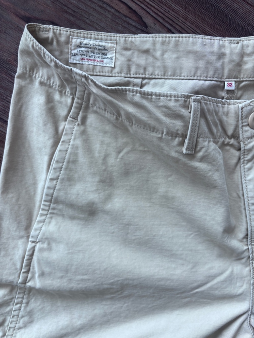 Levi’s Premium Cargo Pants Women Size 32 Beige Utility Pants Casual Streetwear